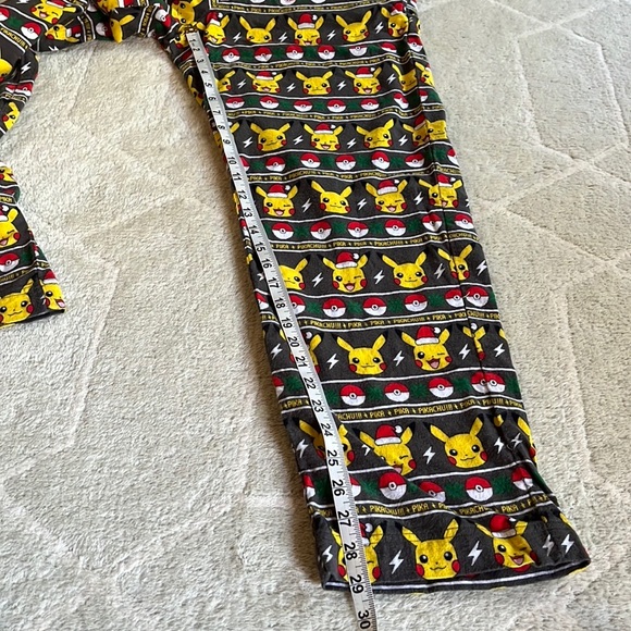 Hanna Andersson Pokémon Holiday PJ Set - Picture 15 of 16